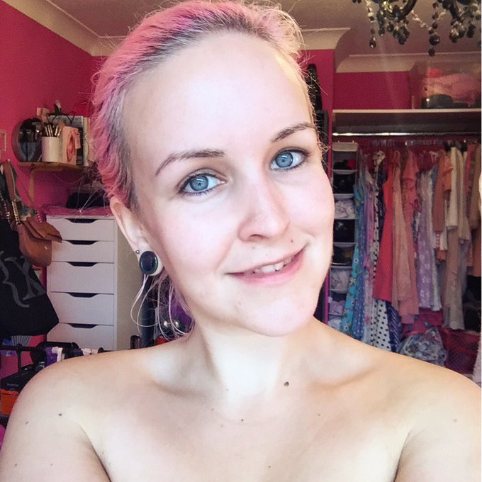 Me no makeup and no filter incase you wondered what I look like au naturel #suicidegirls @suicidegirls<a href="/tag/selfie"class="tags"><span>#selfie</span></a><a href="/tag/suicidegirls"class="tags"><span>#suicidegirls</span></a>