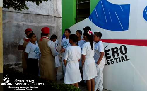 dia_childrens's tweet photo. Grandiosa programación de la #EBV2016, organizada por la Iglesia en Jalpa de Méndez Amatitán/Tabasco. https://t.co/BOSaz69HId