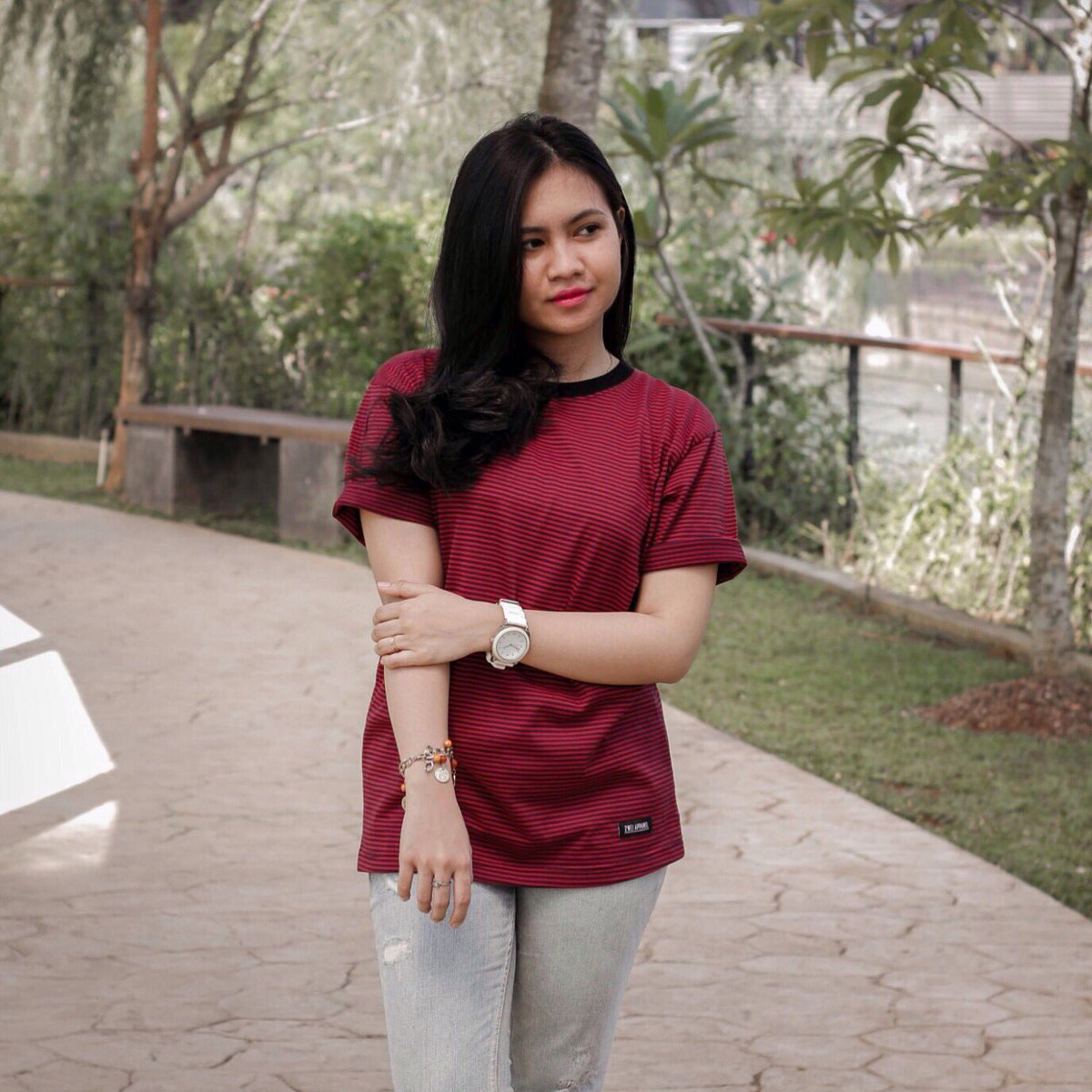 ZweiApparel tweet media