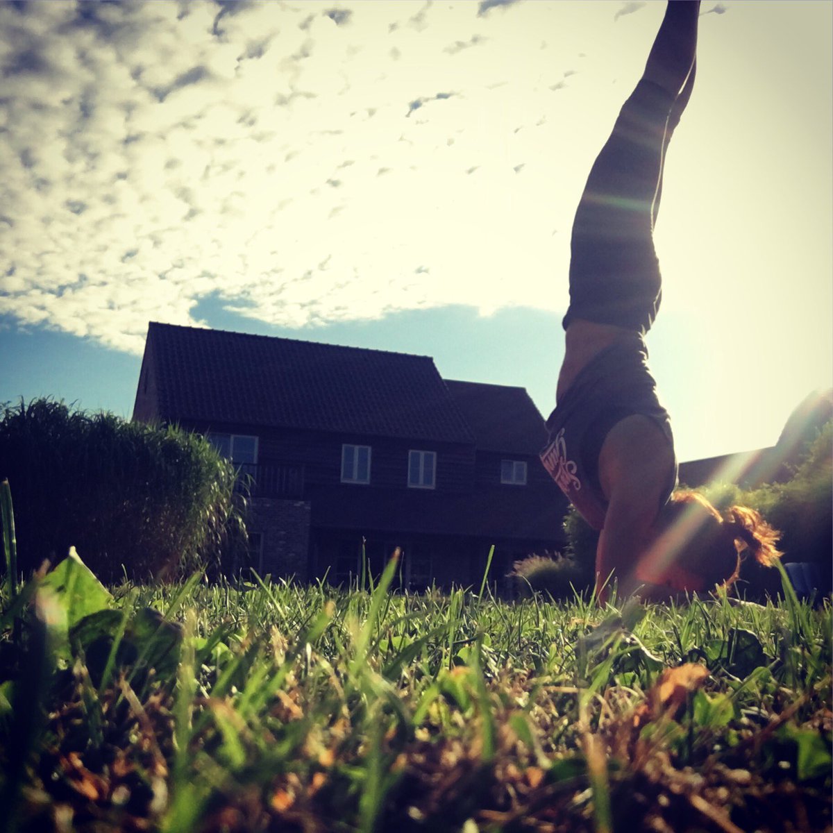BrigitteDerks's tweet photo. #forarmstand #keepgoing you are stronger than you think! #namasté https://t.co/LaMdCfWs9r