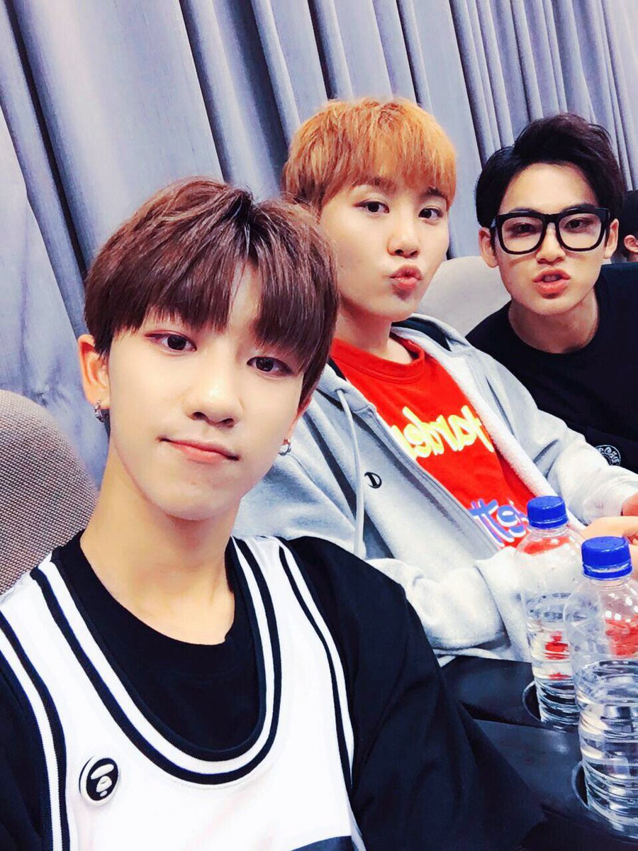 FALLinHOSH's tweet photo. 3 out of 13 Wonders of The World. https://t.co/JxDL9pAy1O