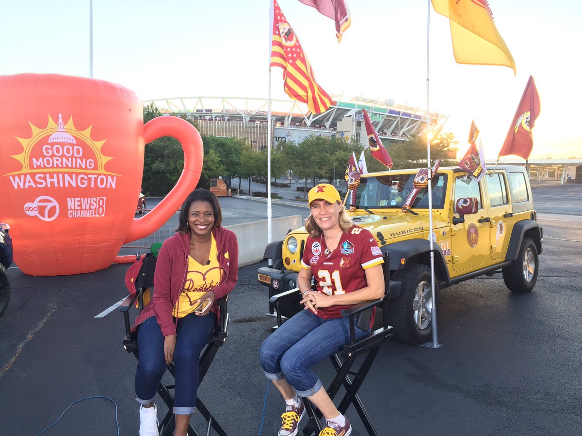 Eileen7News's tweet photo. .@ABC7Jummy sits down with @skinshuly to remember #ChiefZ on @NewsChannel8's #gmwtailgate. https://t.co/MOaG06IVfG