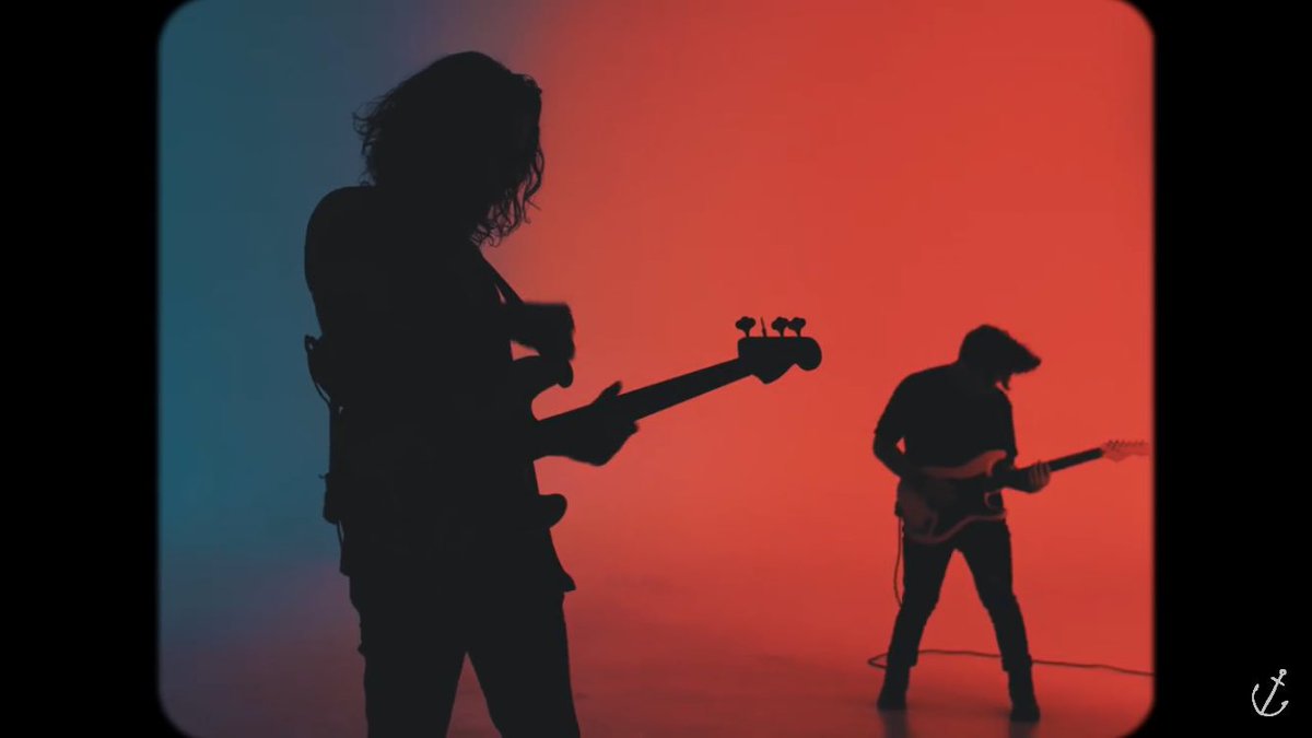 stayinx_'s tweet photo. i actually love this video so much and its aesthetic π
#CutItOutMusicVideo @LittleSea https://t.co/fJL9tBAlgS