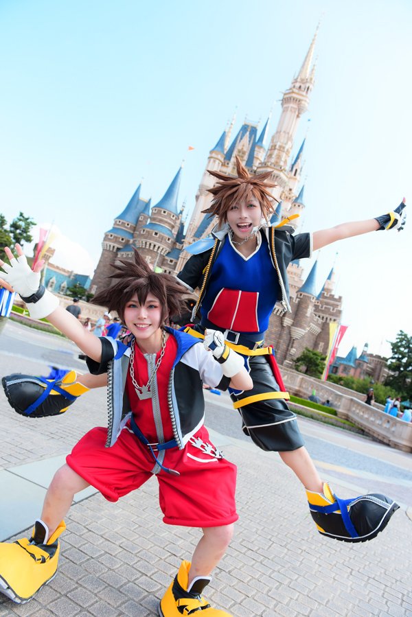 ᴍᴏᴢᴋ Dハロ仮装 Kh ディズニーランド ソラの恰好して歩けたら素敵だな って私たちの長年の夢が ついに 叶いました Khソラ たわし Kh ソラ もずく Photo By龍さん Sweets Love2 T Co 4p3qyuakeo Twitter