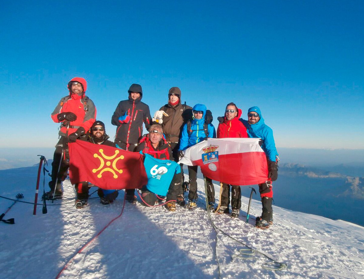 ¡Ya estamos de vuelta amig@s! ilusiones renovadas y ganas de trabajar, orgullo por Cantabria cumbre Mont Blanc Alpes