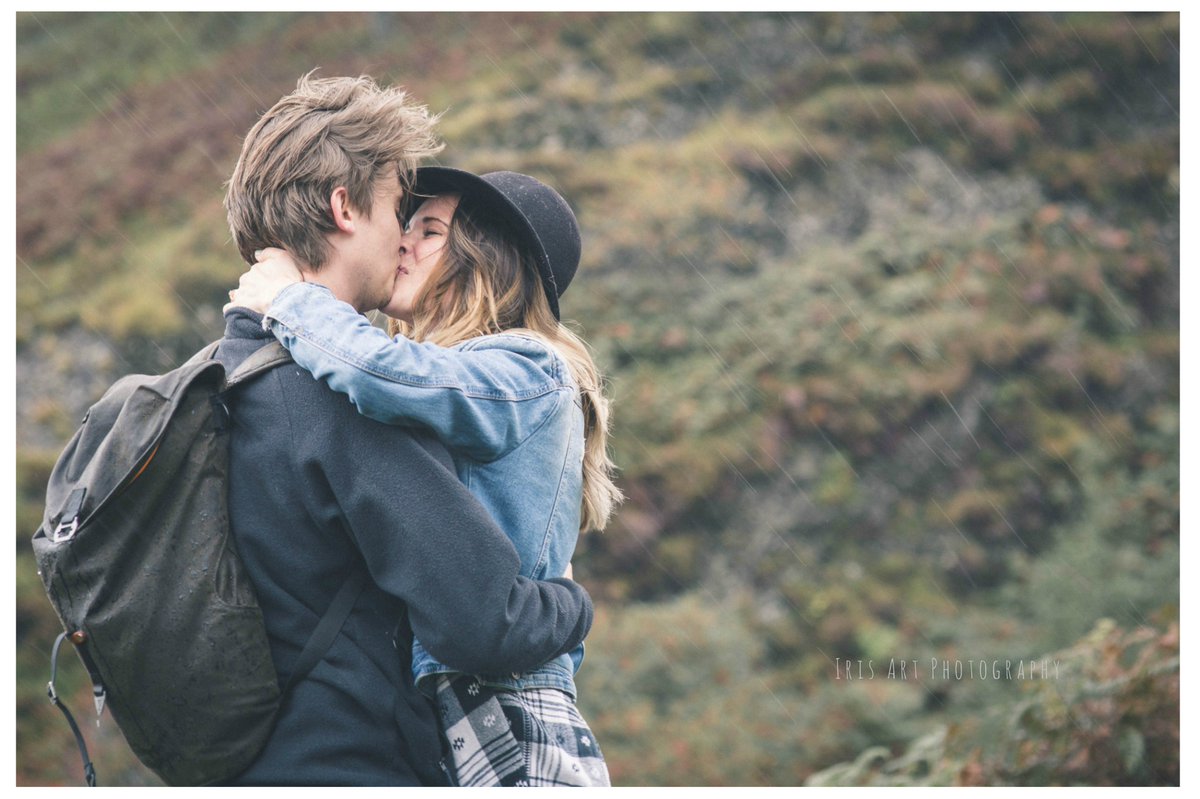 IrisArtPhoto's tweet image. Talking about passionate kissing, one of the most genuine couples I've met! She had just said 'yes'!#irisartphoto