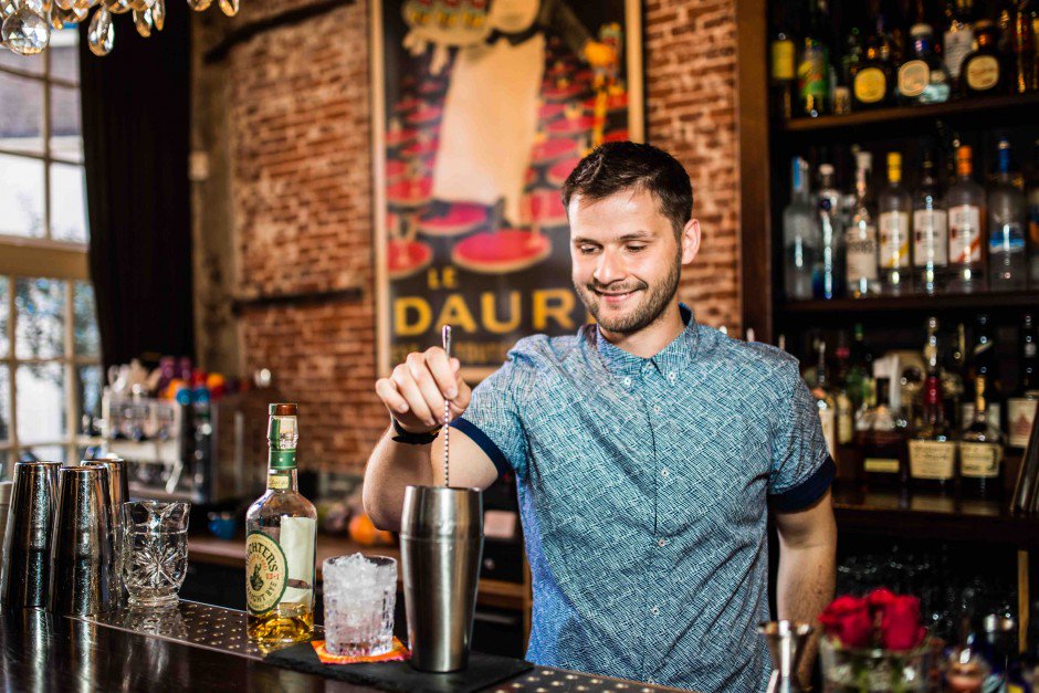 boutiquebarshow's tweet photo. 15.30 - 16.30 | PRESENTING YOURSELF w/ @CocktailManDan at #BBSLDN next Tuesday https://t.co/Q6T5slneJL https://t.co/MF8vt9R2B7