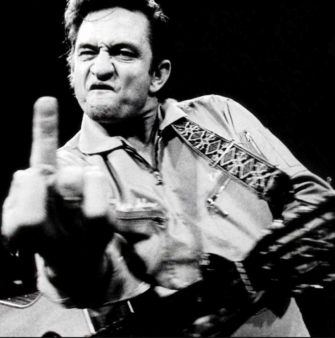 RockHistoryPics's tweet photo. Today in 2003, Johnny Cash died at age 71 from diabetes. #JohnnyCash #themaninblack #legend https://t.co/ouGpEXnBBM