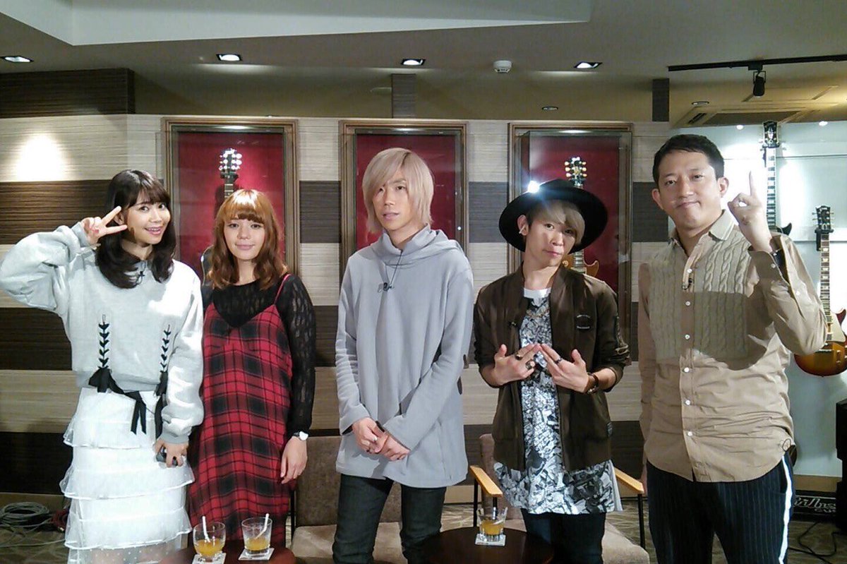 The Winking Owl 本日はスペースシャワーtv Music Gold Rush の収録でした Mcのサバンナ高橋さん 9nine西脇彩華さんありがとうございました 放送は後日発表するのでお楽しみに Thewinkingowl スペシャ The Winking Owl 本日はスペースシャワーtv Music Gold Rush の収録でした Mcのサバンナ高橋さん 9nine西脇彩華さんありがとうございました 放送は後日発表するのでお楽しみに Thewinkingowl スペシャ