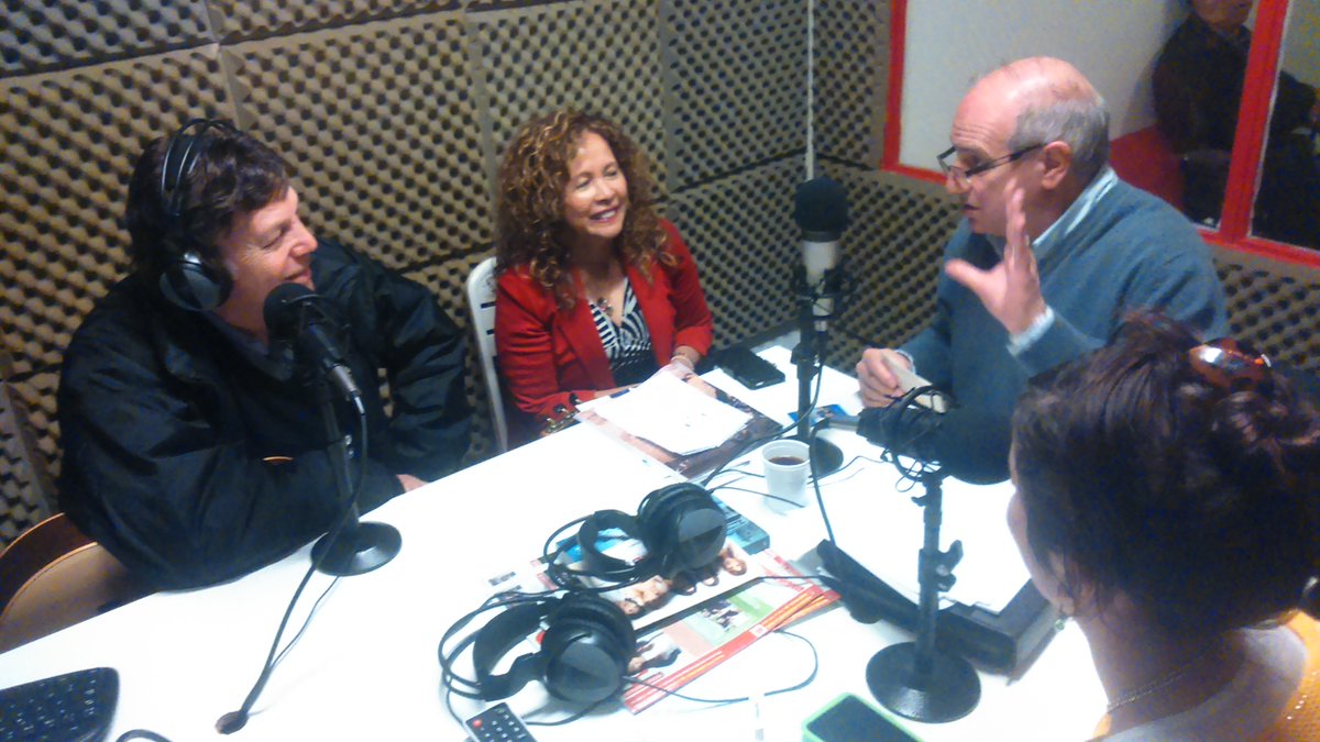 Radio_HyP's tweet photo. Nos visitó #HenryNelson #ConnieTorres con su música colombiana a @Radio_HyP por @larzradio Muchas Gracias por venir! https://t.co/toGgvt3MNz