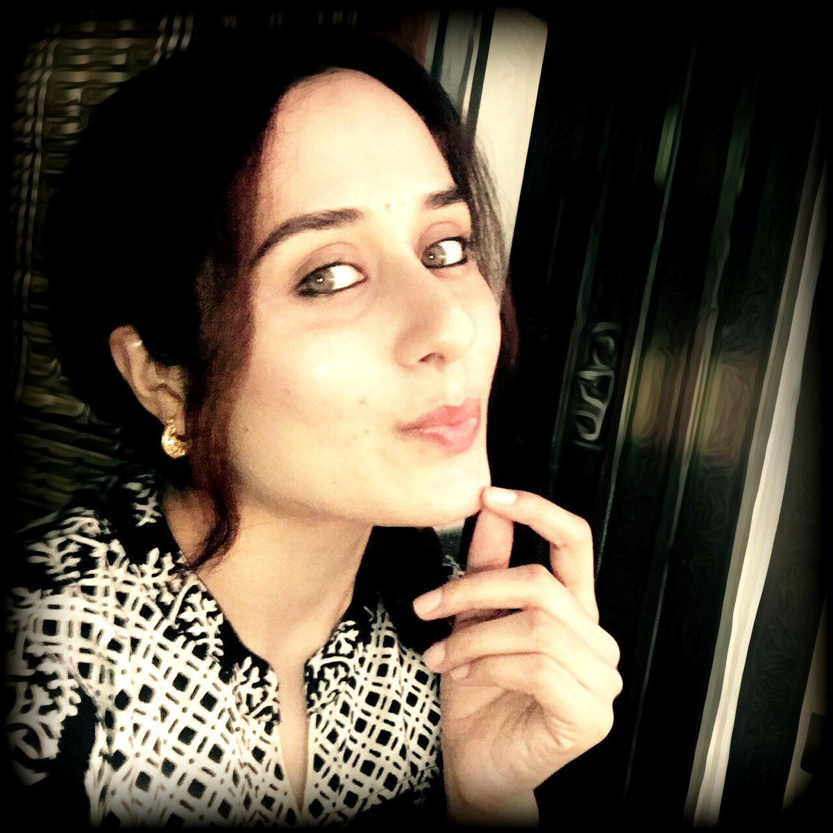 tejaswinilonari's tweet photo. How are you all.. Hope you are having an awesome #monday ... #riseandshine #mondaymotivation https://t.co/uAXE9goDDT
