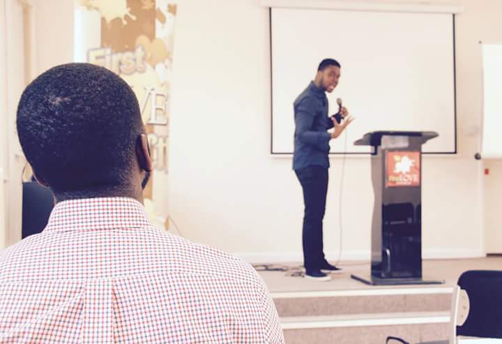 FirstLoveDMU's tweet photo. A Sunday service at First love church Dmu⛪
'Signs of Disloyalty'
#firstlovedmu #dmu #firstlovechurchuk https://t.co/fMDlINDUFe