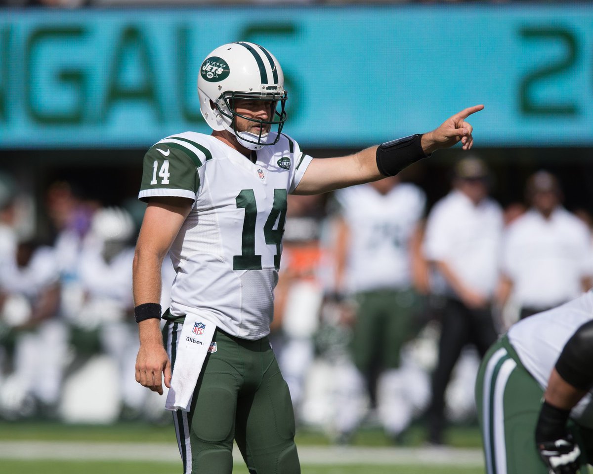 NCAA_FCS's tweet image. #FCSMade QBs came out blazing in Week 1 of the #NFL. Passing for a combined 989 yds &amp;amp; 6 TDs.