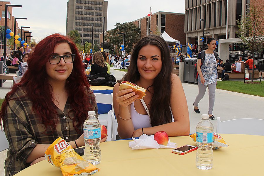 UWindsor's tweet photo. Campus community invited for free BBQ, Sep 15 on Turtle Island Walk outside Chrysler Hall. #UWindsorWelcome https://t.co/fuyG3LmttD