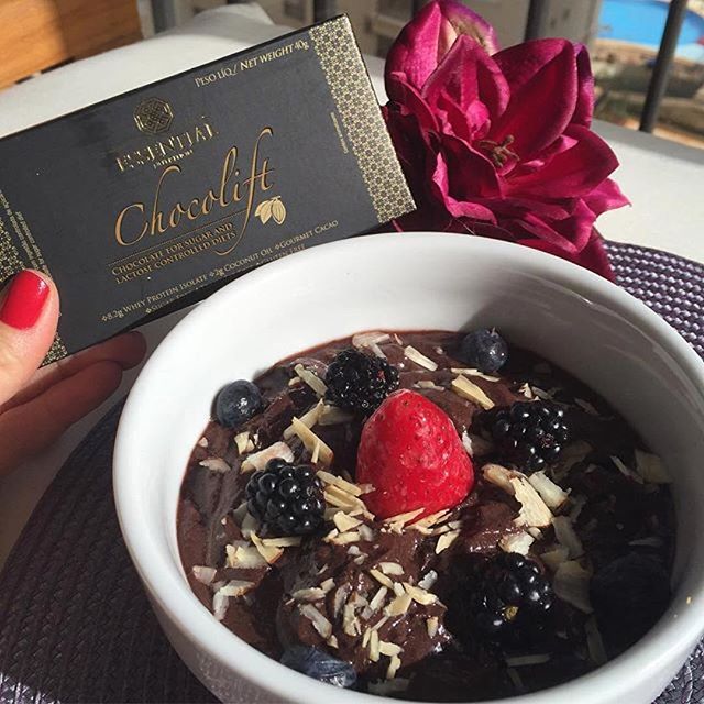 essentialbrasil's tweet photo. Aproveite os benefícios de comer saudável sem deixar de lado o prazer que a alimentação nos proporciona #chocolift https://t.co/329TBmXG9Q