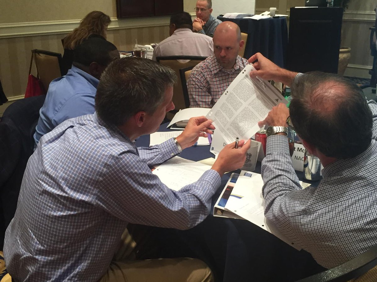MeredithConder's tweet photo. Leaders try to convince each other to agree with their points of view in The Duke Management Program .@DukeFuqua https://t.co/MmfvHXpbsj