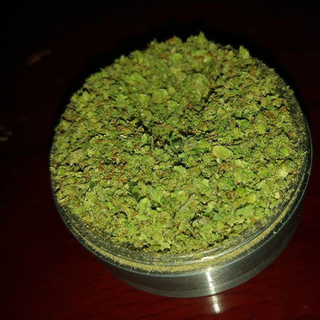 HackmanJune's tweet image. Damn I got enough bud to last me a whole day! Lmao