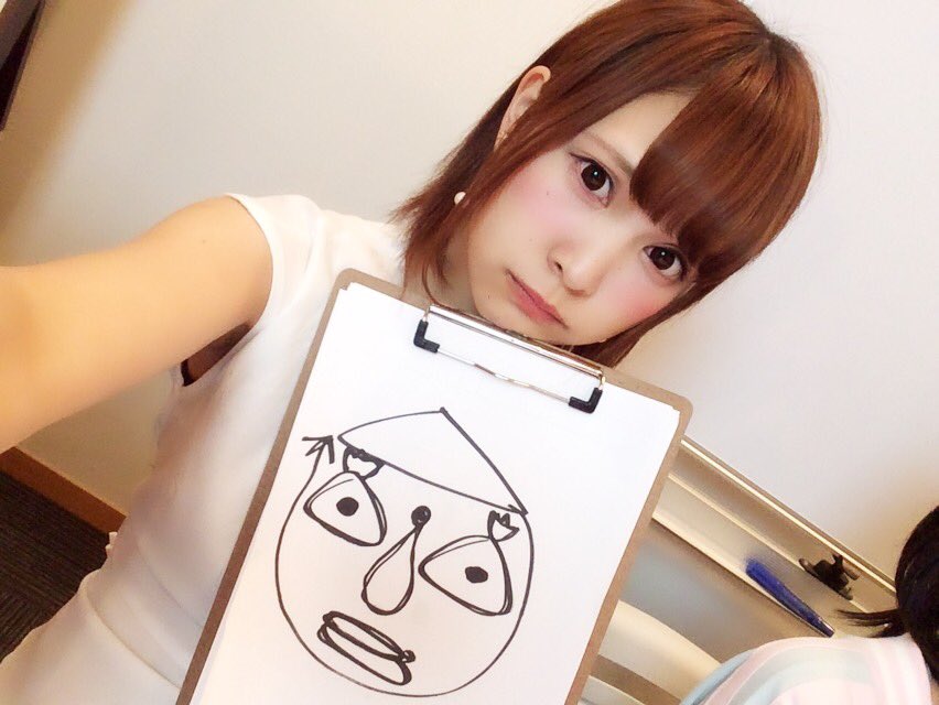 じぇるの！ニコ生配信
有難うございました(｡･ω･｡)💓

絵描き歌対決罰ゲームのりんちゃん
可愛かったね☺️💓笑

見てくれた方ありがと💕
基本的におじさんの絵になりました！笑