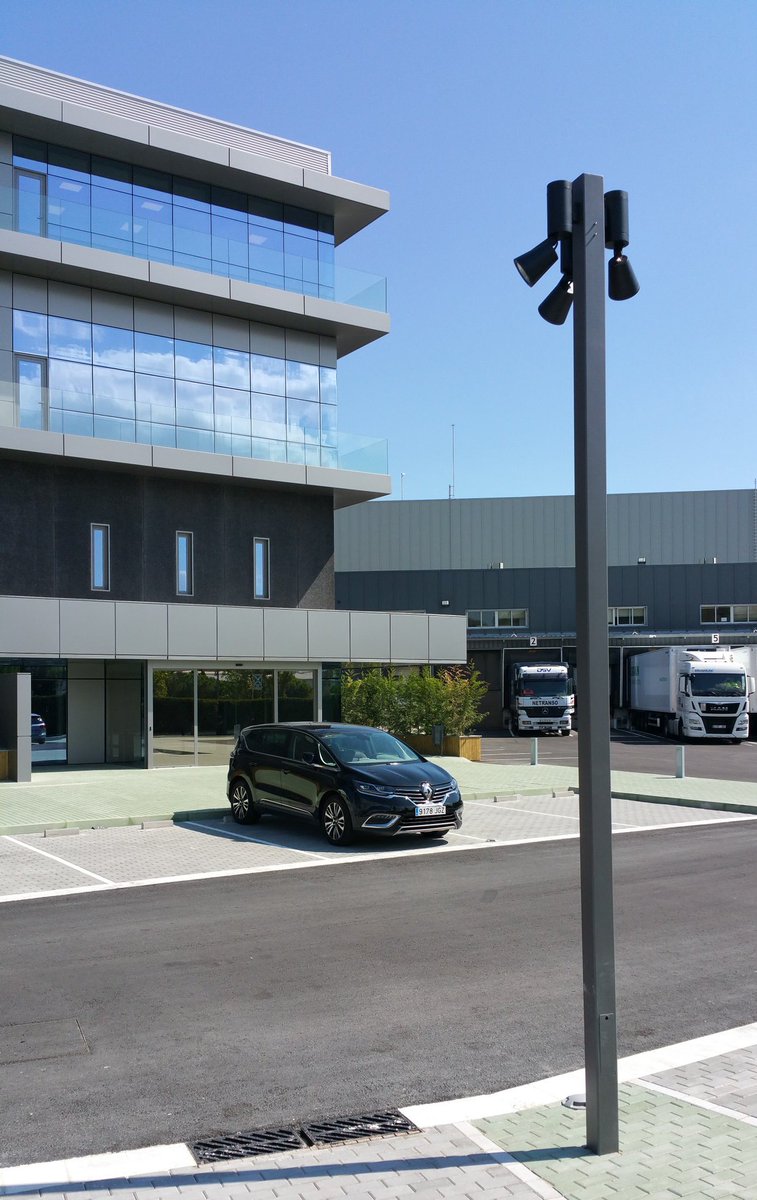 danrodfor's tweet photo. #performanceinlighting It has been a pleasure working on the #lighting of the new facilities of @bbraun_es in #Rubi https://t.co/2EQubcR6zL