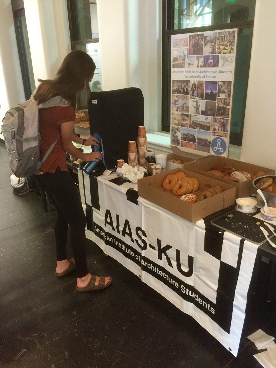 KU_AIAS's tweet photo. Come grab some free coffee, donuts, and bagels in the Forum Foyer! #aiasmem16 #aiasmwq https://t.co/zP5kuoIdyv