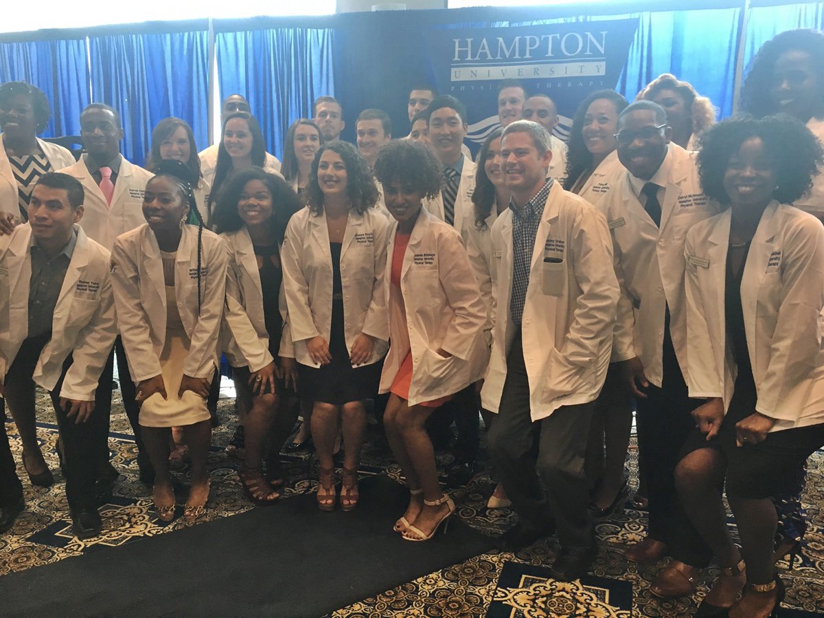 Congratulations to the Class of 2018 for receiving their White Coats this wknd! #HUDPT