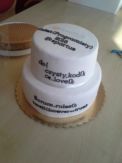 ejarosadamiec's tweet image. Co wy na to, żeby w każdy poniedziałek był #DzieńProgramisty ? #scrum #C #DevDay