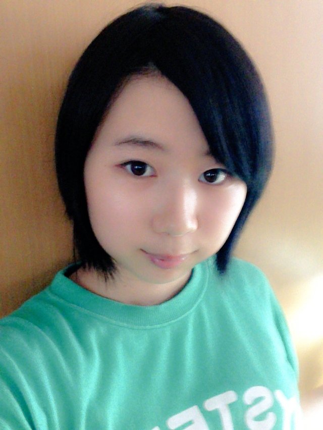 Fireworksinyo's tweet photo. 量産型ヨコク系アイドルCRAYON（くれよん）の望月遥香です。天然・不思議ちゃんだと思います。今日はCRAYON（くれよん）の望月遥香を華緋なりに紹介してみました～。 https://t.co/NcQgn779w9