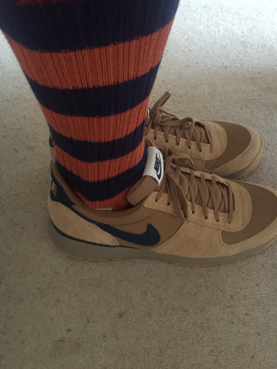 mickoddy's tweet photo. @SockCouncil #socksoutmonday #nikelavadomeultra #SGsocks great birthday present @DeclanOddy https://t.co/UDbthctyQx