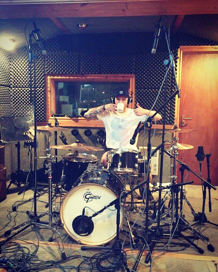 NoTeefUK's tweet photo. We ain't dead, we're just recording our new EP 😉 https://t.co/DqBfEAkxBA