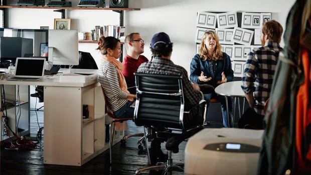 New research shows women naturally rise to the top in collaborative environments buff.ly/2ceFiN9