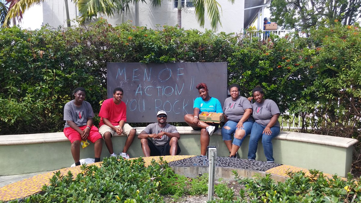 MenofActionSFIn's tweet photo. Make a difference in our community #MenofAction #JoinTheMovement #Community #Love #Unity #Peace #Leadership https://t.co/iS1J8Yl0gZ