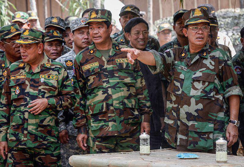 UngChamroeun's tweet image. #SamdechHunSen ordered to eliminate all activities that damage national security

goo.gl/LM9XD8