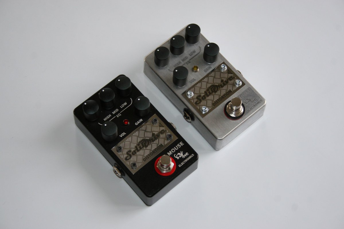 mouselectronics's tweet photo. Left or right? #effectsdatabase #pedaloftheday #effectspedals #geartalk #pedalbord #distortion #pedalporn https://t.co/l22yvuL071