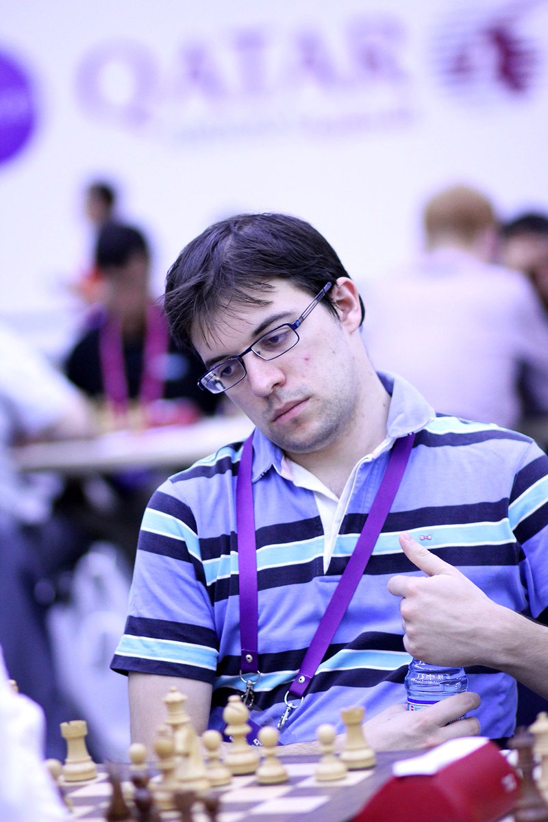 chessbasefr's tweet photo. Maxime Vachier-Lagrave l'emporte avec les Noirs au 1e échiquier. France-Australie: 1.5-0.5.
#FRAmix #bakuchess https://t.co/a5LaKX3m2r