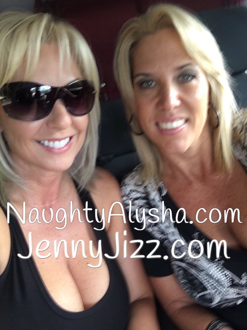 Amazing weekend! Being at the 1st win of the season for my boys was phenomenal! Thinking of Phoenix next<a href="/tag/carolina"class="tags"><span>#carolina</span></a>