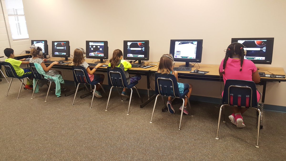 Computer lab time!! :) #creechpride #sce4