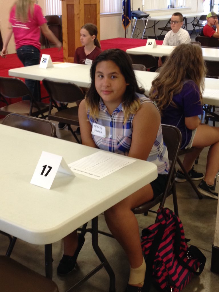 Hurst1Deanna's tweet photo. Kansas State Fair Spelling Bee!#lyonsschools#spellersRock#lyonslions https://t.co/snnq3orhGe