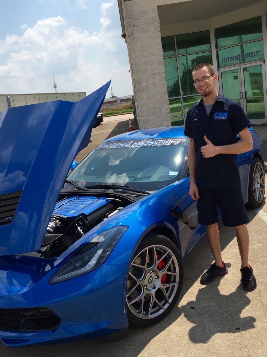 LateModlRacecft's tweet photo. Another satisfied LMR Customer! Thanks JT. Enjoy your new LMR Corvette Stingray. #LateModelRacecraft #Corvette https://t.co/k0VId9V6M0