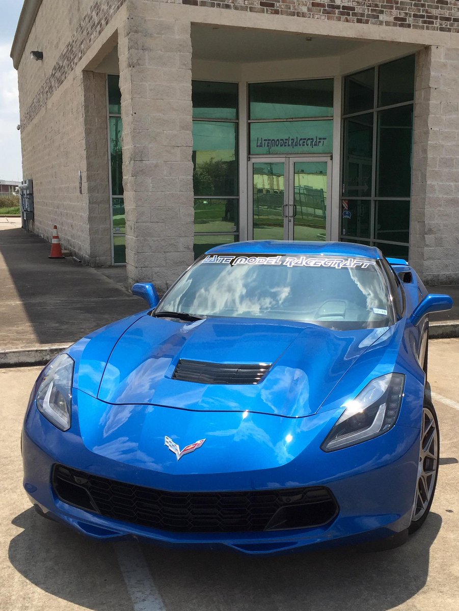 LateModlRacecft's tweet photo. Another satisfied LMR Customer! Thanks JT. Enjoy your new LMR Corvette Stingray. #LateModelRacecraft #Corvette https://t.co/k0VId9V6M0