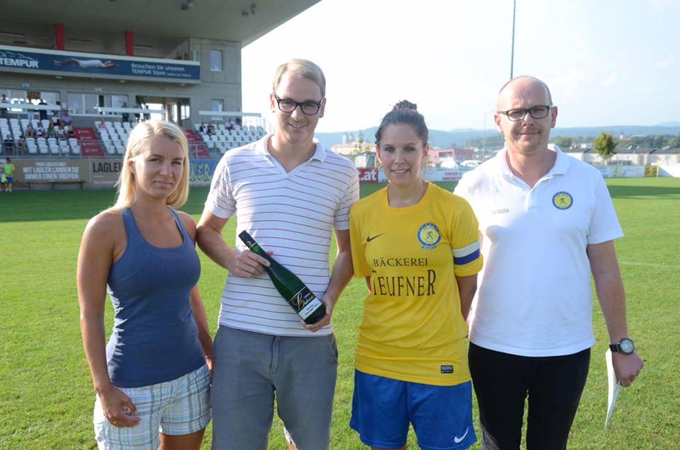 ElektroGottwald's tweet photo. Matchpatronanz beim Spiel der SC Melk Damen. Wir gratulieren zum 4:0 Sieg! 😊👍 #scmelkdamen https://t.co/AuCjq8NrHi