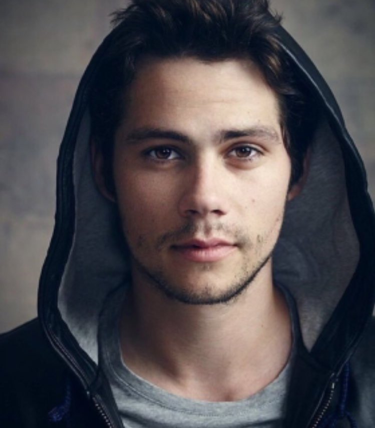 LegsOpenOrNot's tweet image. Dylan O'Brien