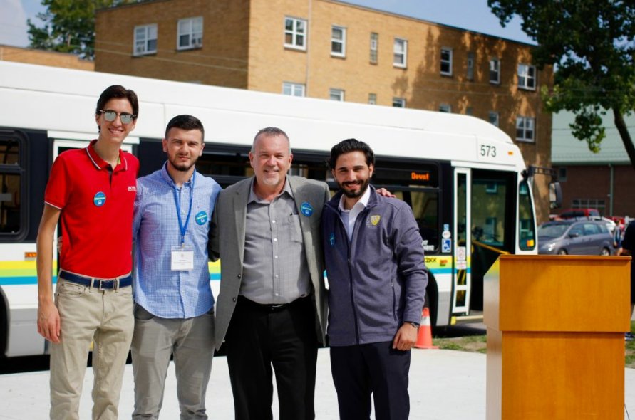 UWSAPresident's tweet photo. Your Executive team at the ribbon cutting ceremony celebrating the launch of bus pass! 🚍 https://t.co/5rzByvT57K