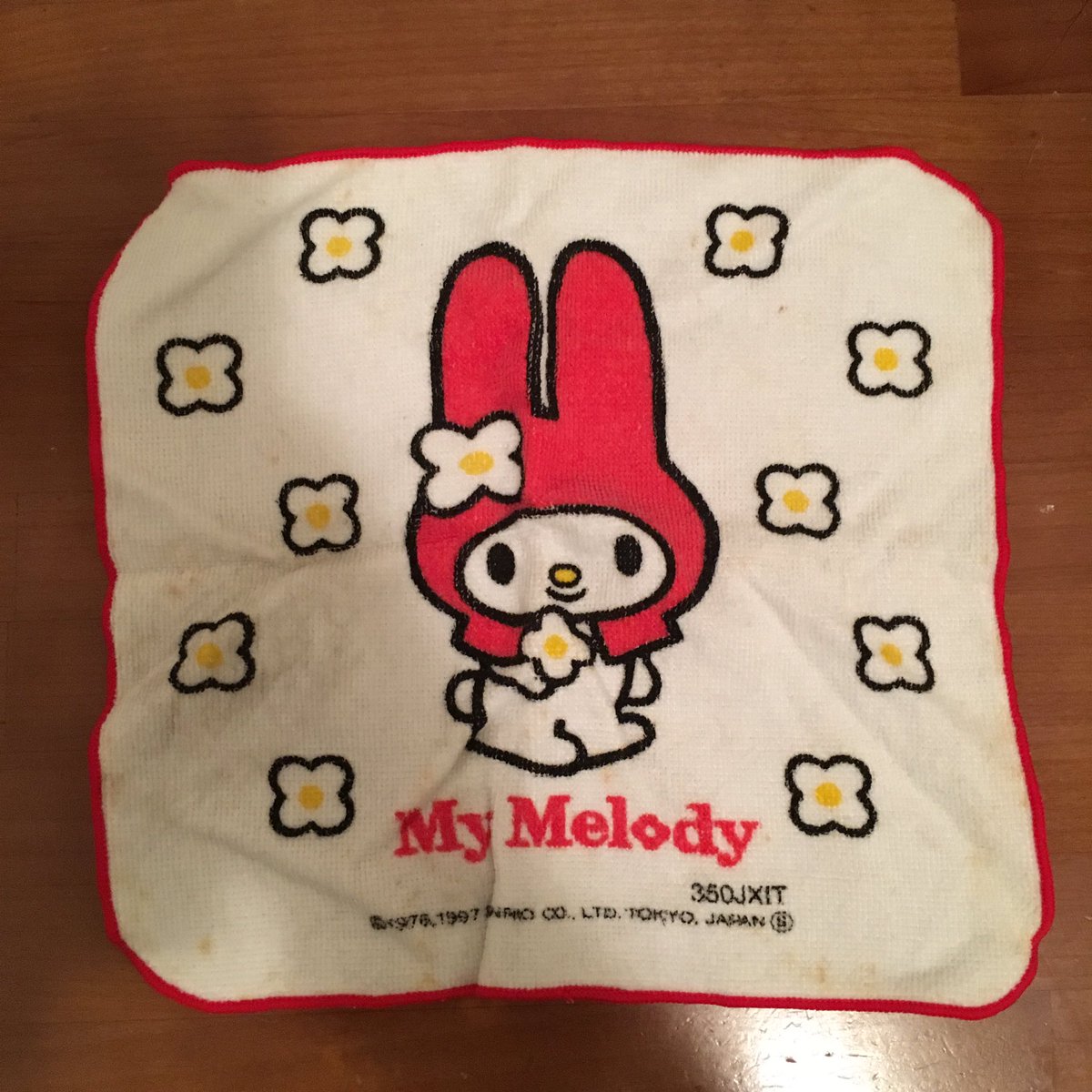 ちっぷ 個人的に一番アツいのはソウルオリンピックのハンカチ しかも2枚ある おばあちゃんが現地まで観に行ったので多分その時買ってきてくれたのかな このオッさん臭いデザイン最高だろ めっちゃかわいい