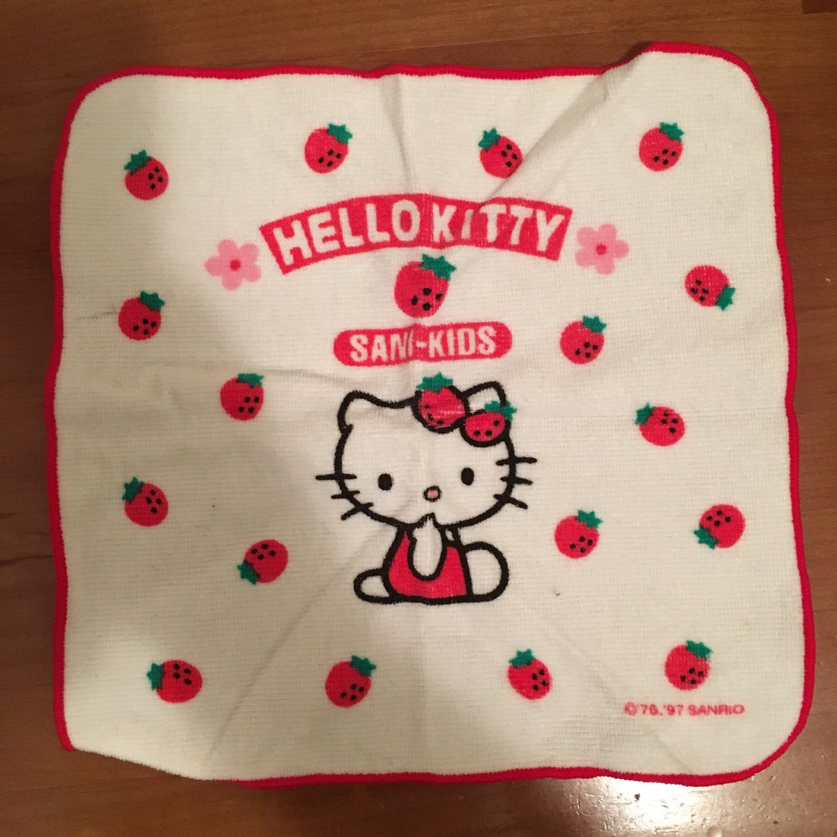 ちっぷ 個人的に一番アツいのはソウルオリンピックのハンカチ しかも2枚ある おばあちゃんが現地まで観に行ったので多分その時買ってきてくれたのかな このオッさん臭いデザイン最高だろ めっちゃかわいい