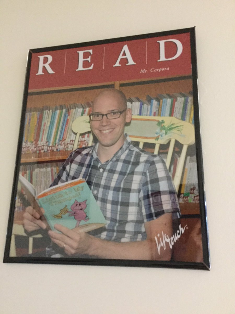 CorporaMusic's tweet photo. They got my good side. #wearevpa https://t.co/NYE6byCuvD