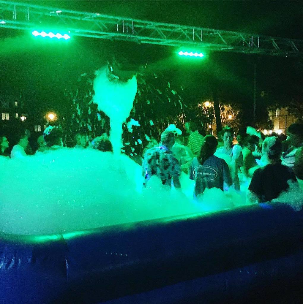 sprinterhd's tweet photo. Take your next party event or concert to the next level with foam machine + lights + foam … https://t.co/s9HtqXAKkq https://t.co/hqXB5Xsepw