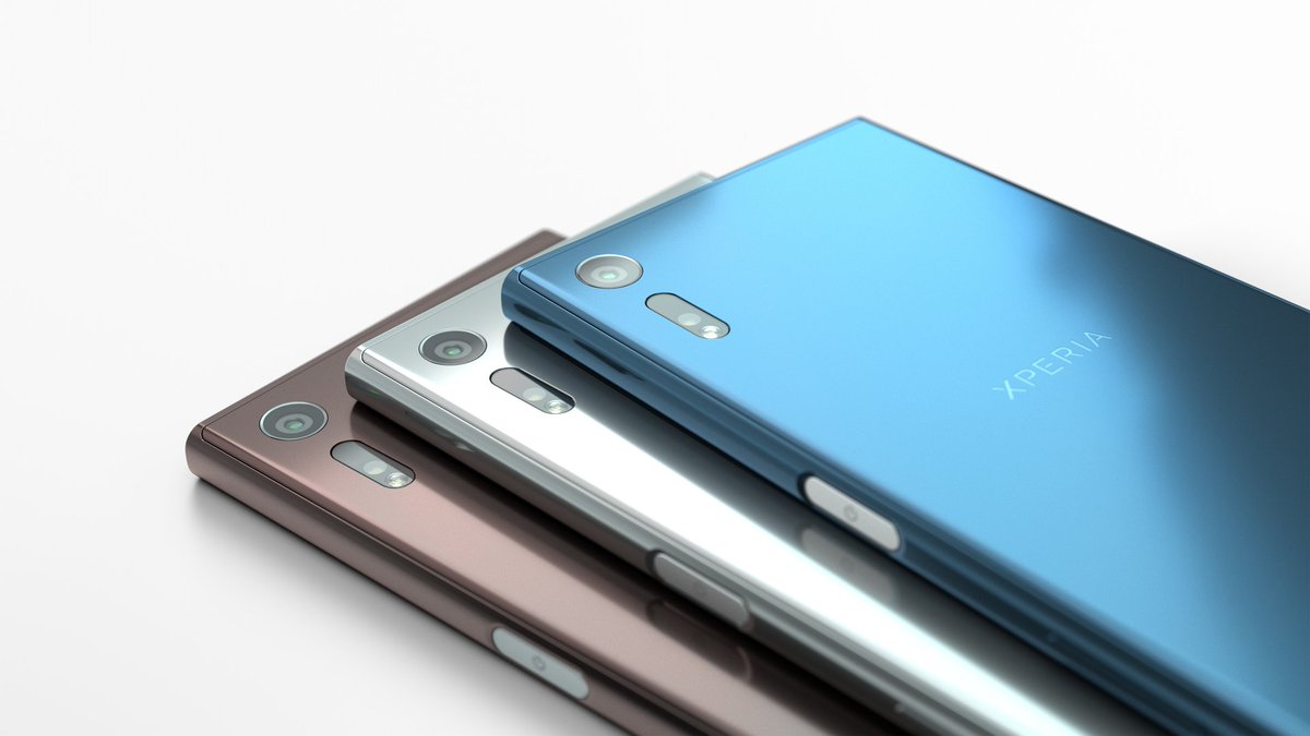 Sony's tweet photo. Triple image sensing camera technology inside. Three beautiful colors outside. #XperiaXZ https://t.co/pXUPEzowE4 https://t.co/en8X39Ljy8