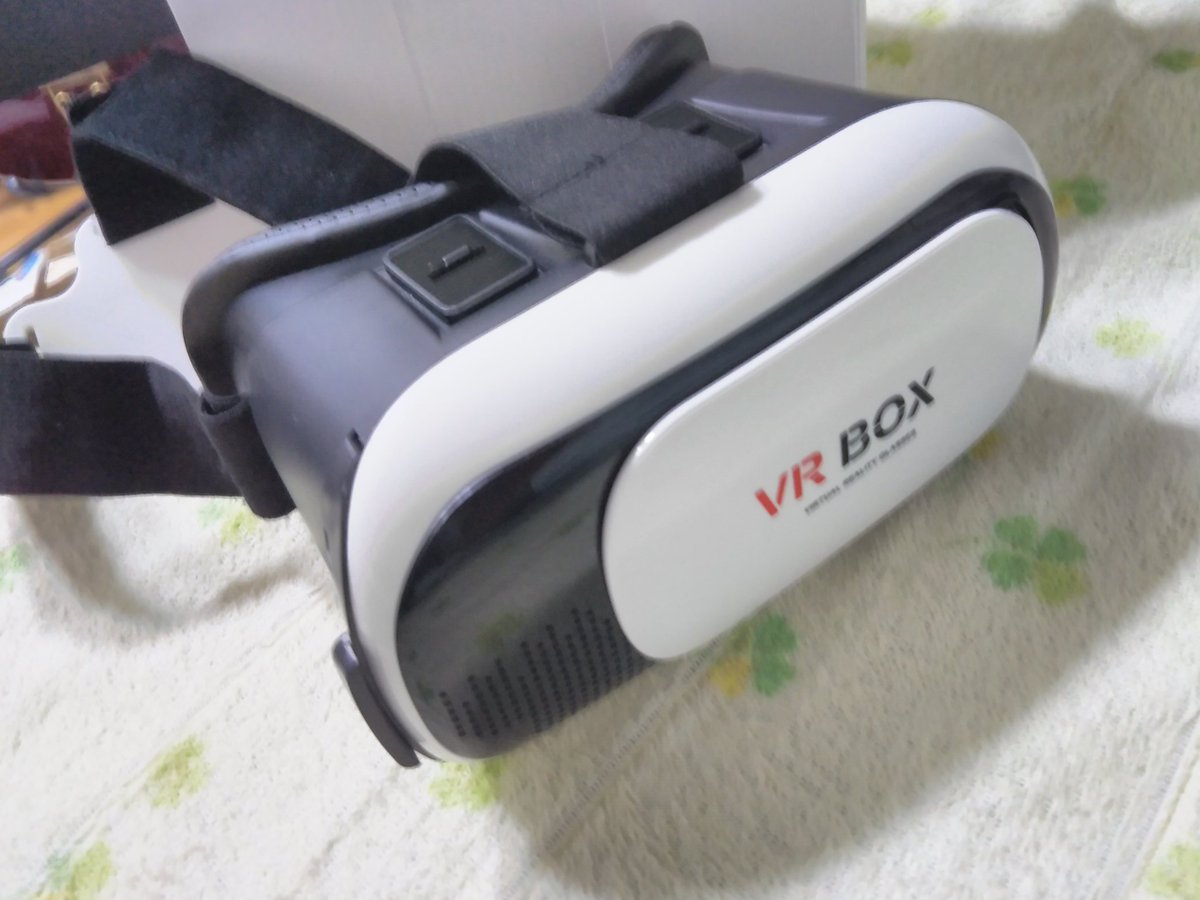 Mt66 ジュンク堂跡地のドンキでスマホ用vrデバイスを購入 Ps Vr程の臨場感はないけど 00円以下で購入できて Youtubeにも360 動画がたくさんあるので手軽にかなり楽しめる 最新スマホ持ってる人はおすすめ