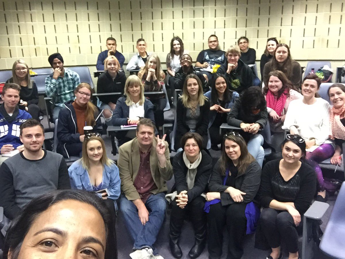 OMDsim's tweet photo. Best students ever #YWK1101 . Last week of tweets! It's easy! https://t.co/JxJoCwe8WX