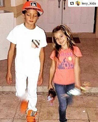 ElyG_ELYFANCLUB's tweet photo. ❤👫❤😍😍😍😍😍😍😚😚😚😚😚 #Repost @levy_kids with @repostapp
・・・
Brothers 💙❤ #williamlevy #elizabethg… https://t.co/Y0gPPsMQoz https://t.co/kF7KzzULc2